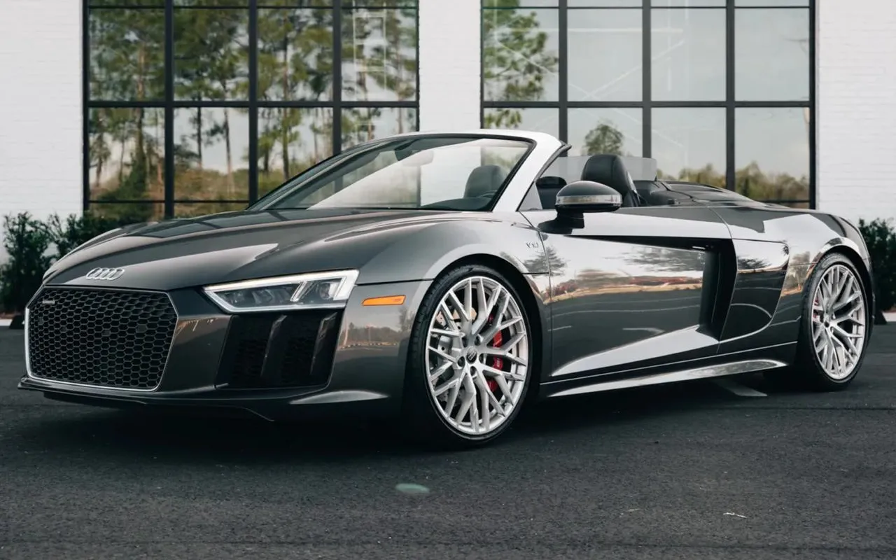 Audi R8 Spyder 2017, car rental Paros